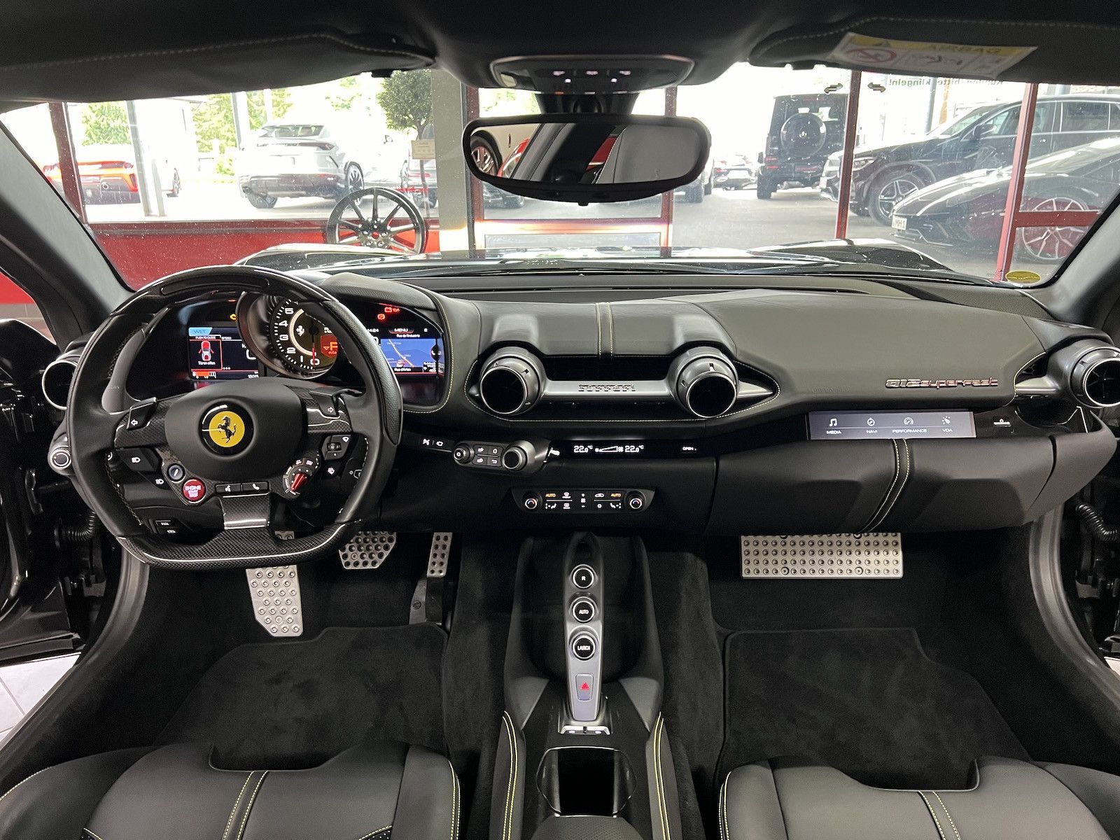 Ferrari 812 812 Superfast u-frei*Scheckheft*Racing Seats