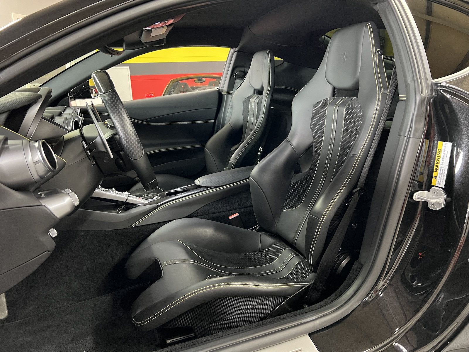 Ferrari 812 812 Superfast u-frei*Scheckheft*Racing Seats