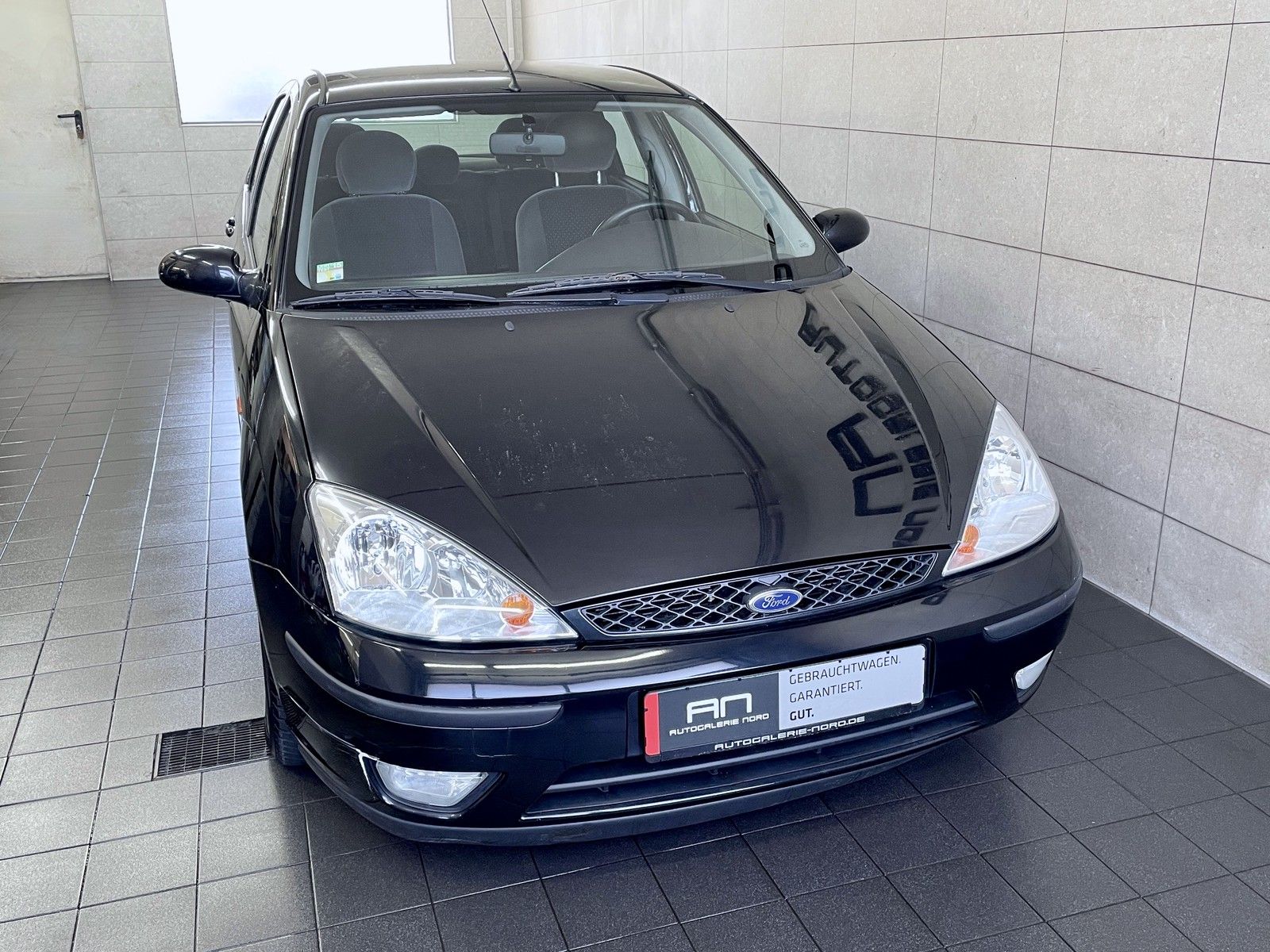 Ford Focus Focus Ghia 1.Hand+Klimatronic+Sitzheizung+Tüv ne