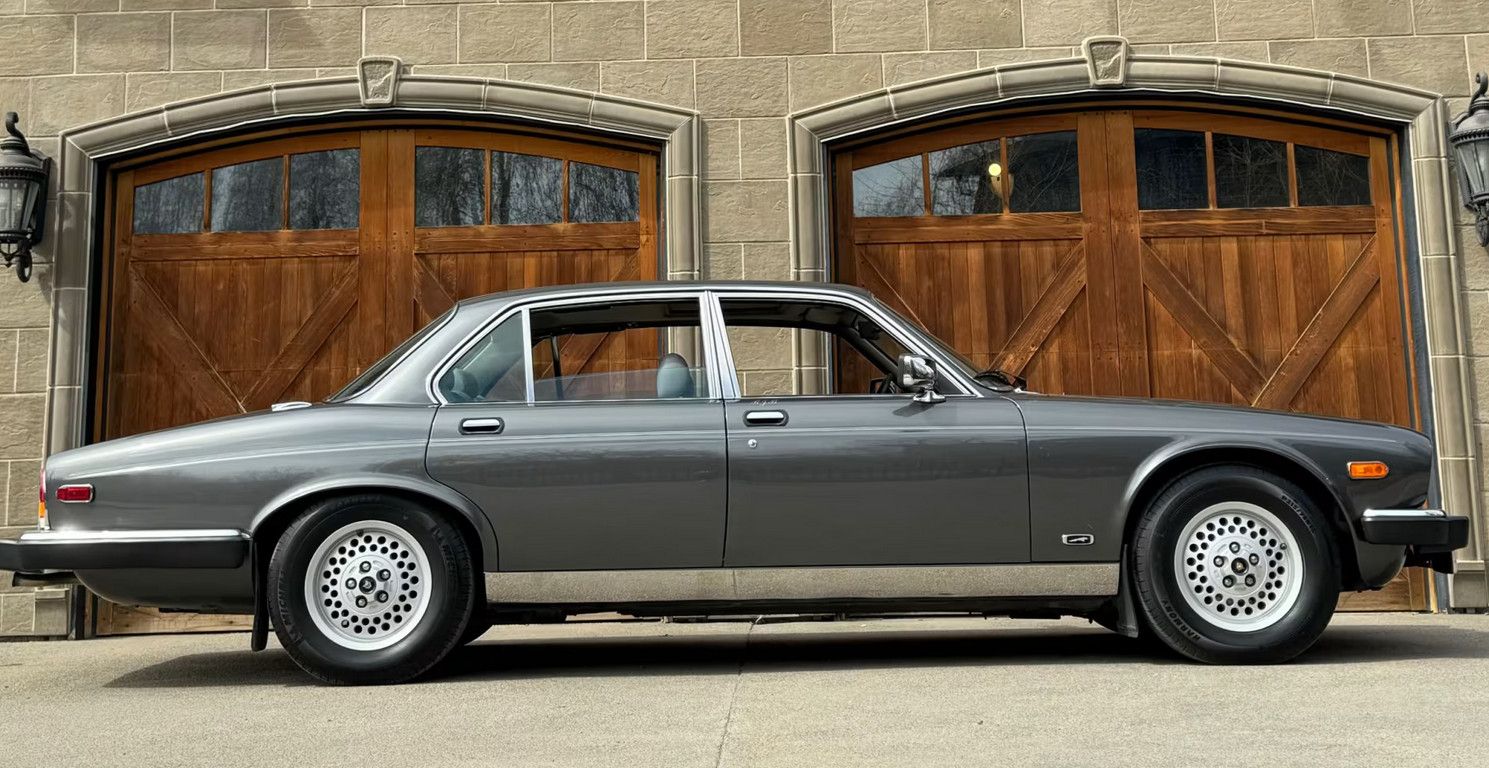 Jaguar XJ12 XJ12, Vanden Plas Edition, 1.Hand, 55.200 km