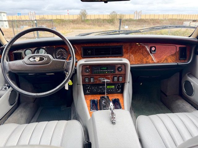 Jaguar XJ12 XJ12, Vanden Plas Edition, 1.Hand, 55.200 km