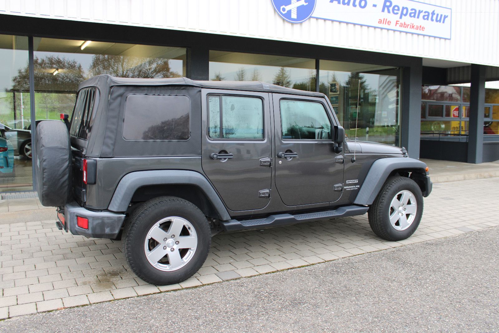 Jeep Wrangler Wrangler Unlimited Sport