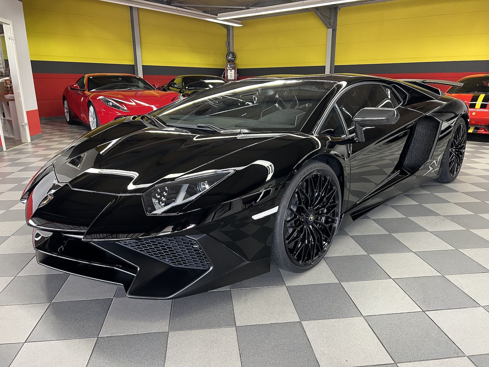 Lamborghini Aventador Aventador SV LP750-4 DtAuto*u-frei*Lift*AllBlack