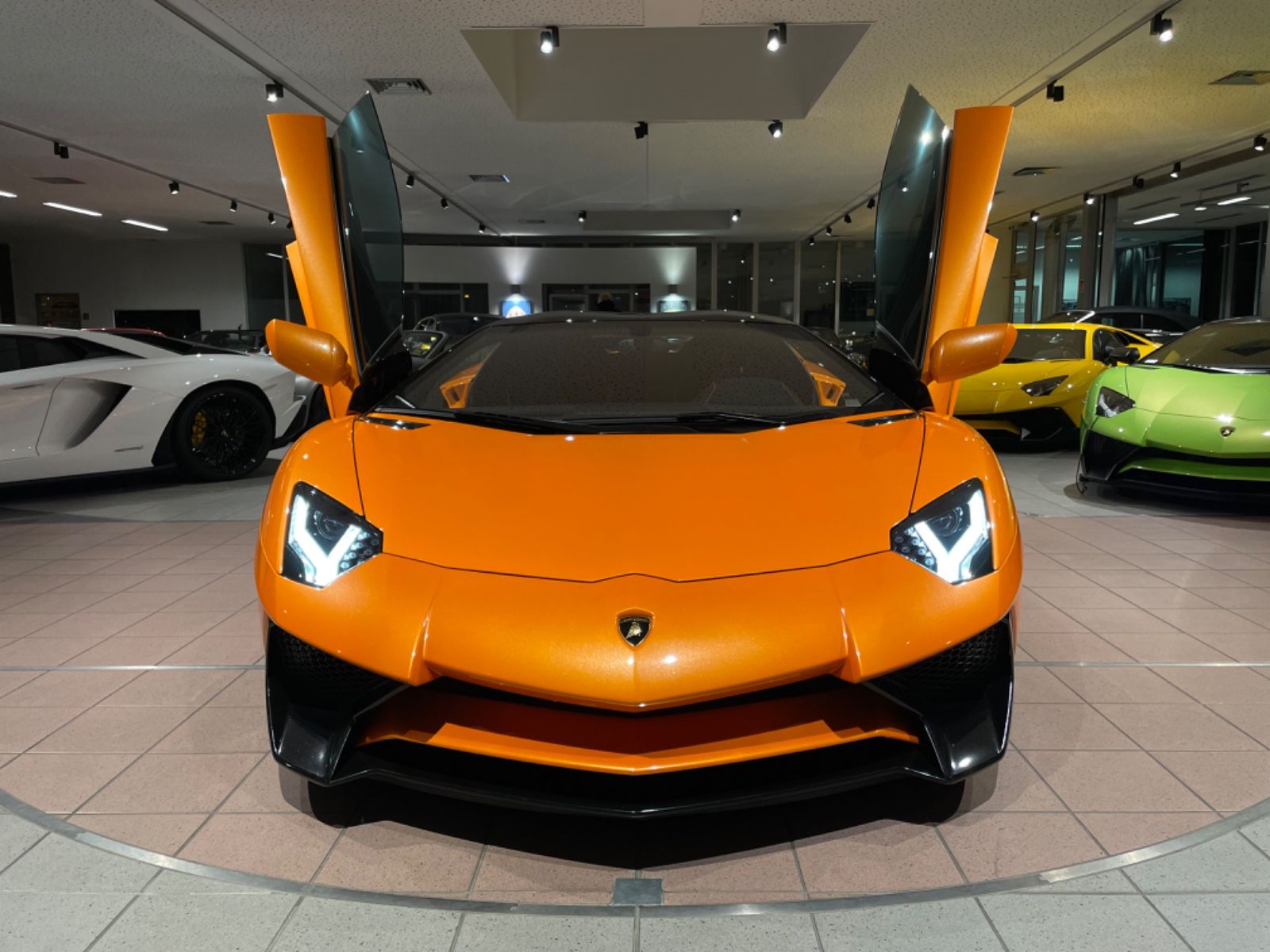 Lamborghini Aventador Aventador SV Roadster 1of 500 &quot;AD PERSONAM&quot;