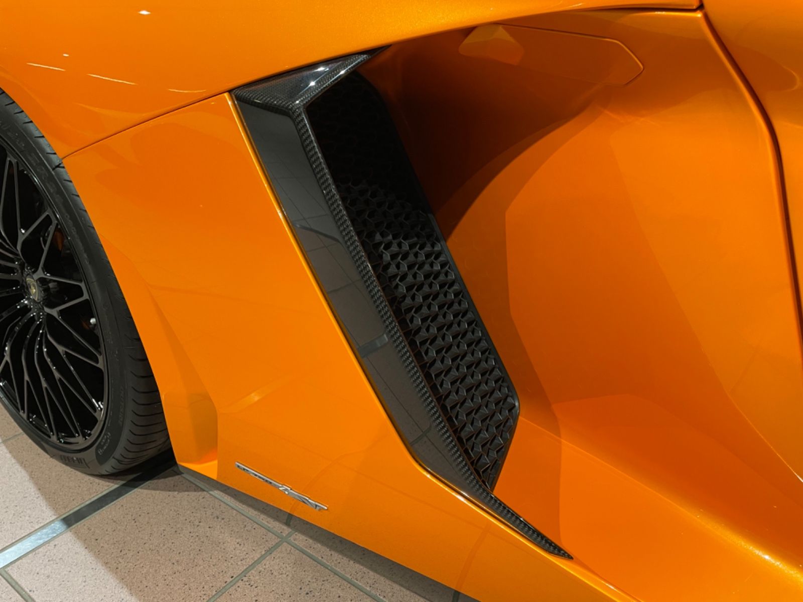 Lamborghini Aventador Aventador SV Roadster 1of 500 &quot;AD PERSONAM&quot;