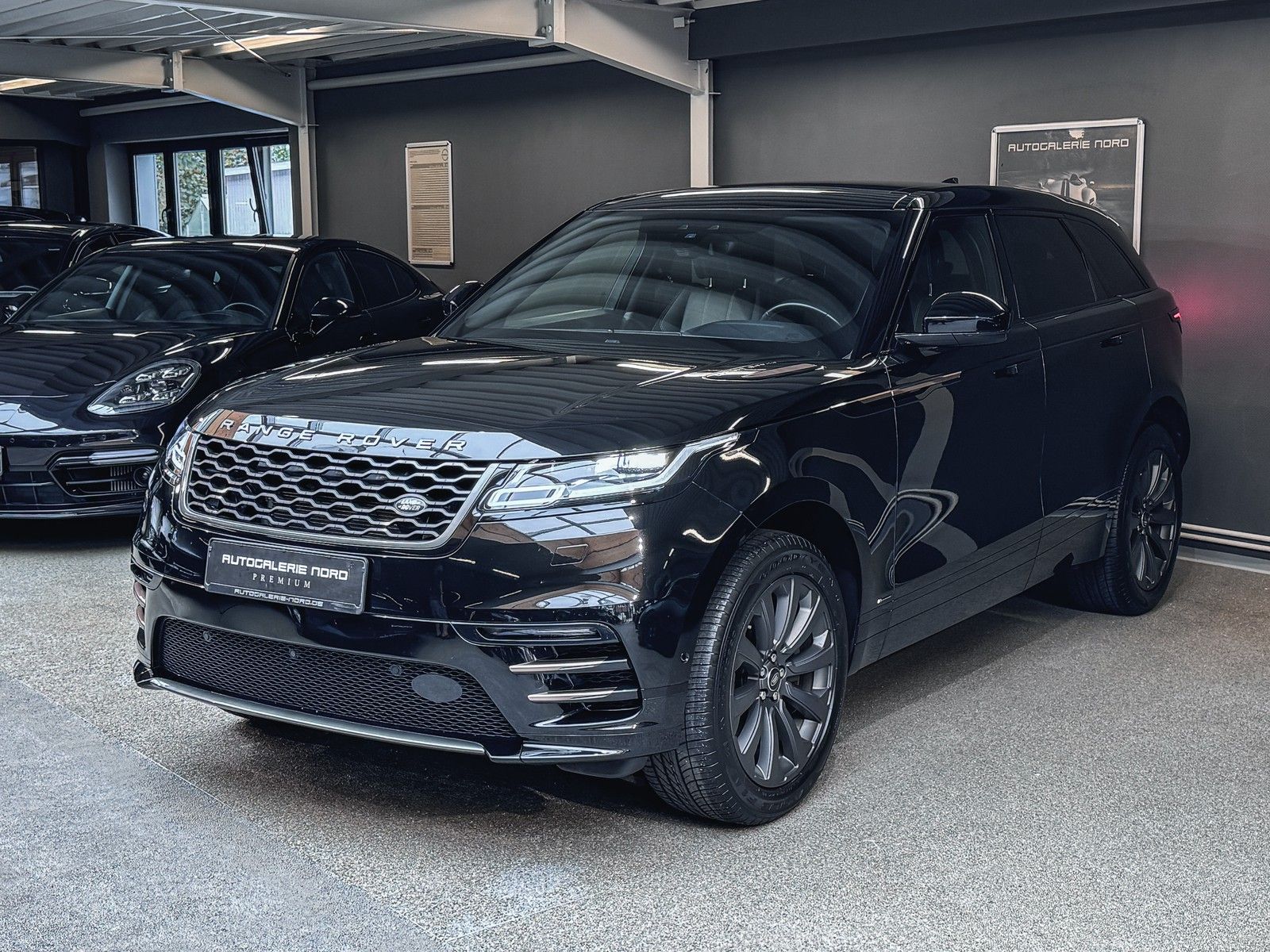 Land Rover Range Rover Velar Range Rover Velar R-Dynamic SE Pano+ACC+Matrix