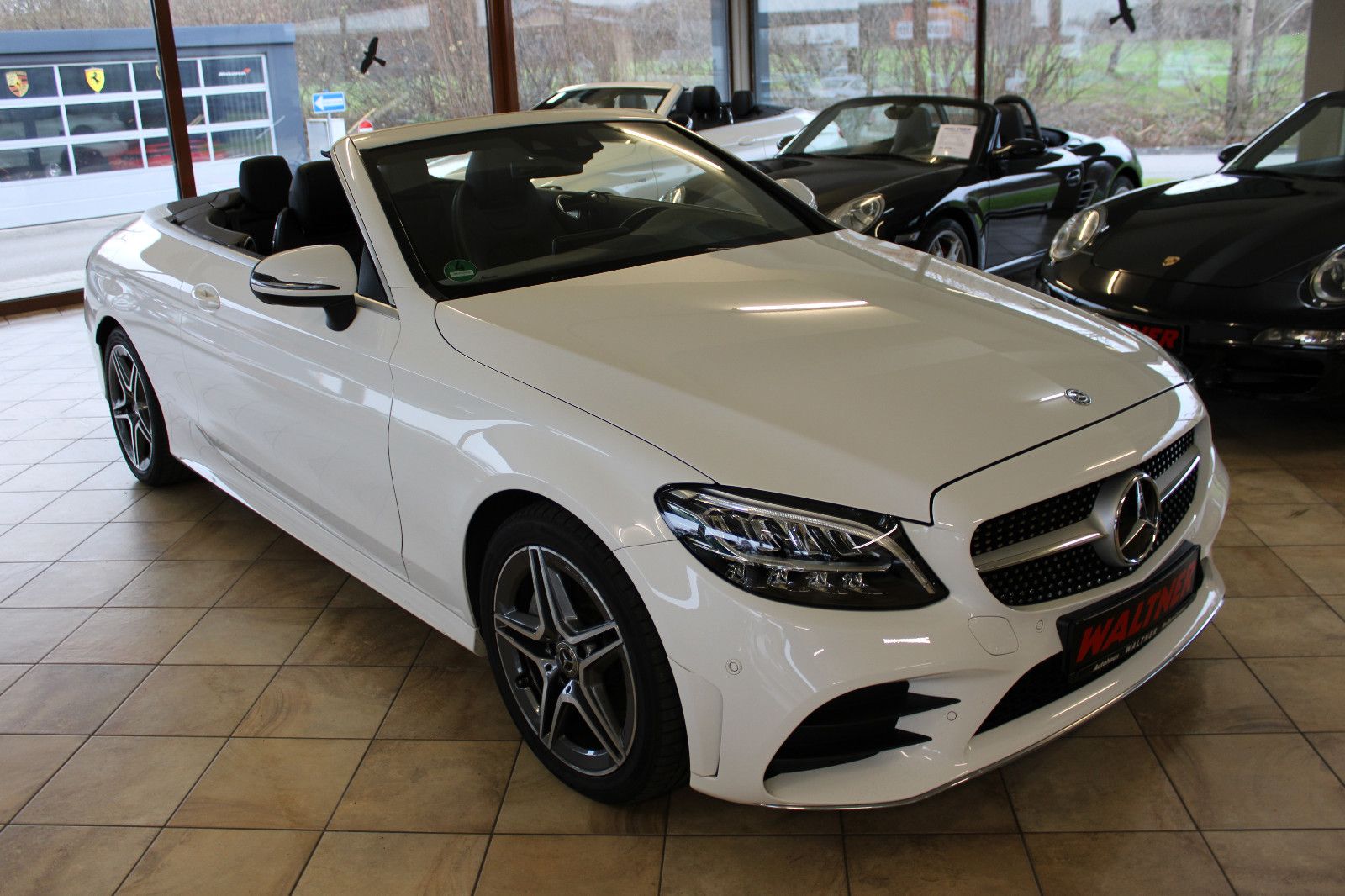 Mercedes-Benz C 300 C 300 Cabrio *AMG-Paket+Neuzustand+Voll*