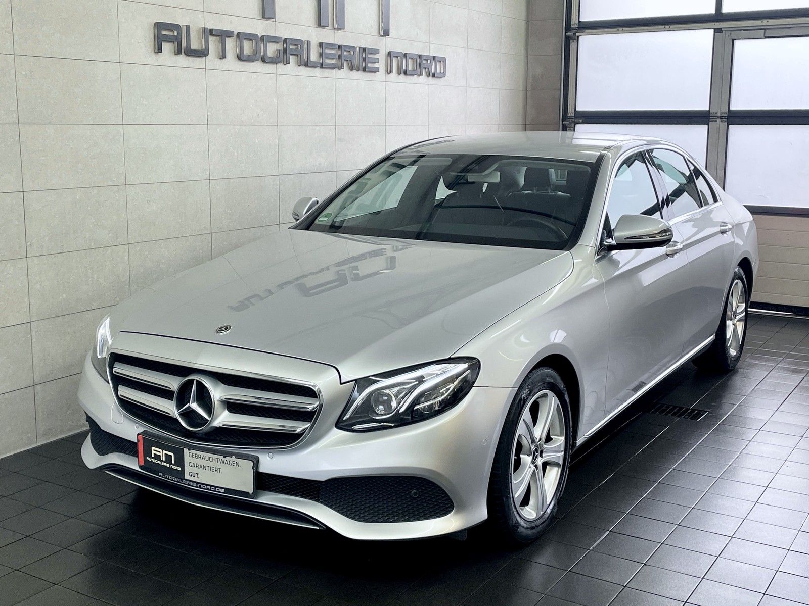 Mercedes-Benz E 220 E 220 d Avantg Multibeam+Navi+Leder+Ambiente+RFK