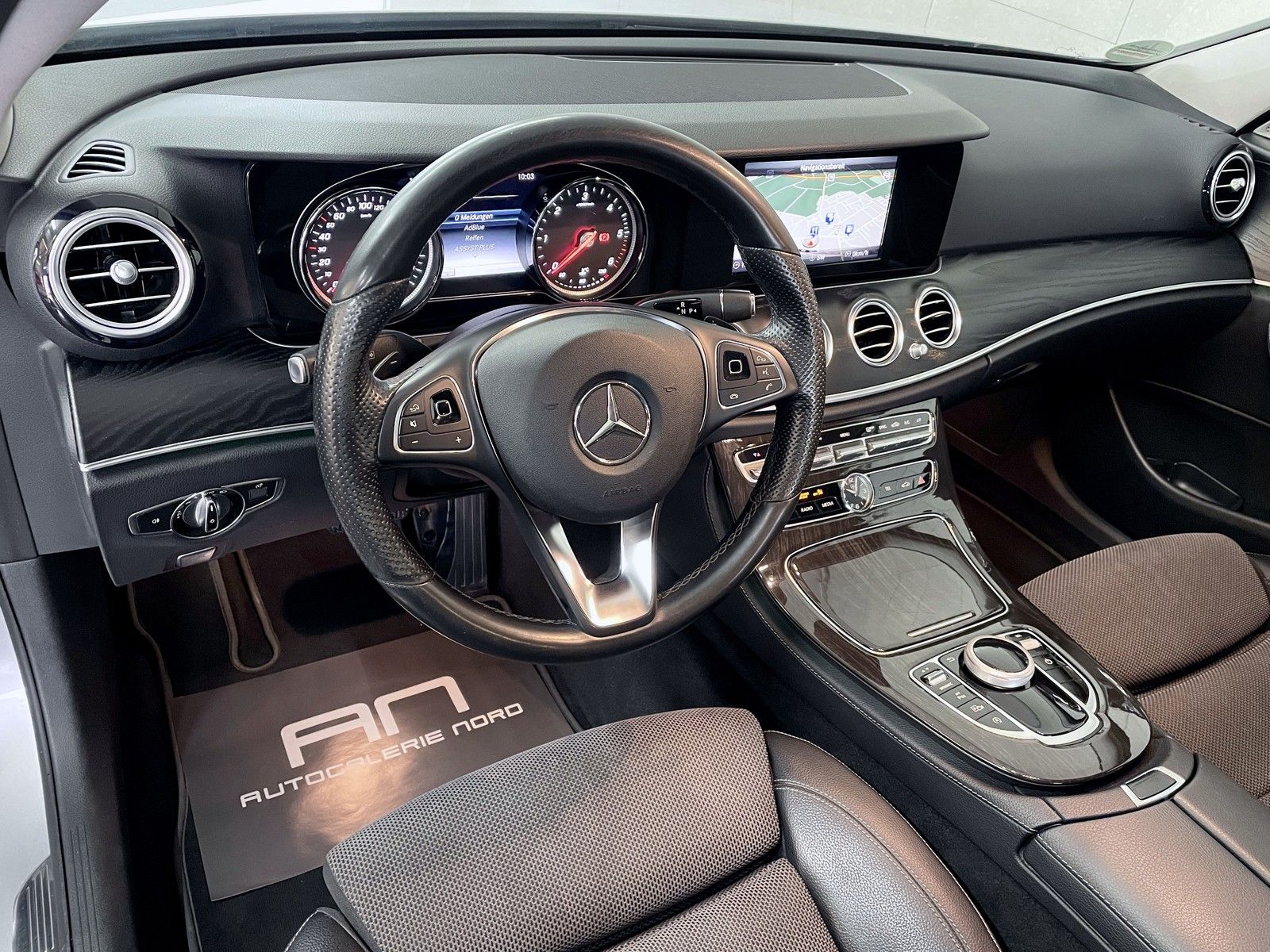 Mercedes-Benz E 220 E 220 d Avantg Multibeam+Navi+Leder+Ambiente+RFK