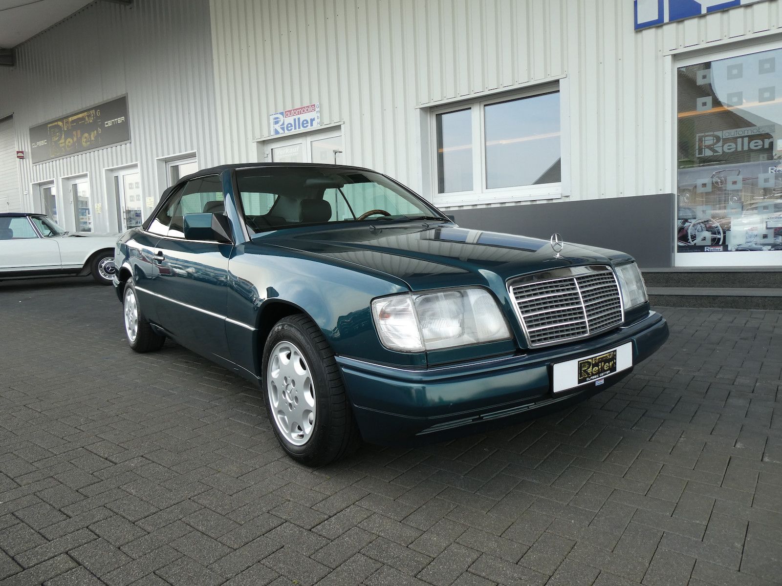 Mercedes-Benz E 220 E 220 (W124) Cabriolet, deutsche Erstauslieferun