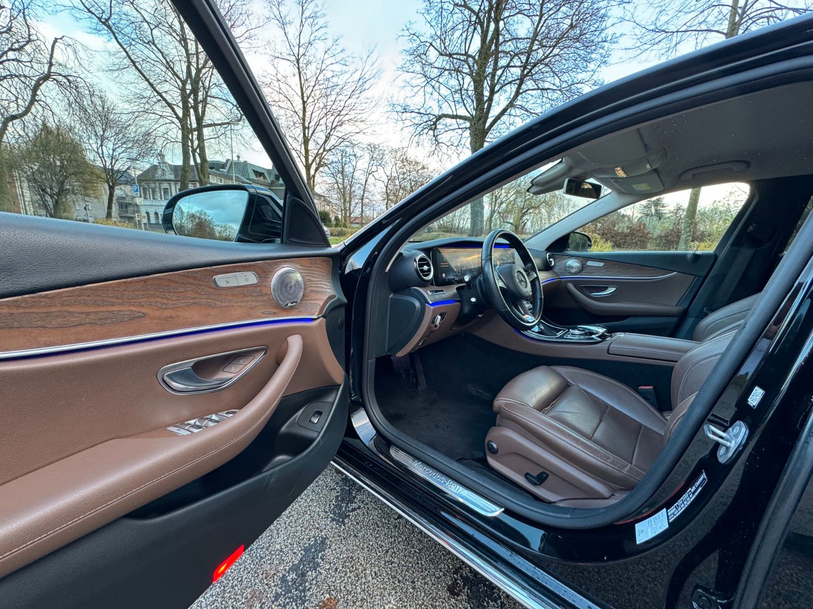 Mercedes-Benz E 350 E 350 d EXCLUSIVE | SPURHALTE ASSISTENT