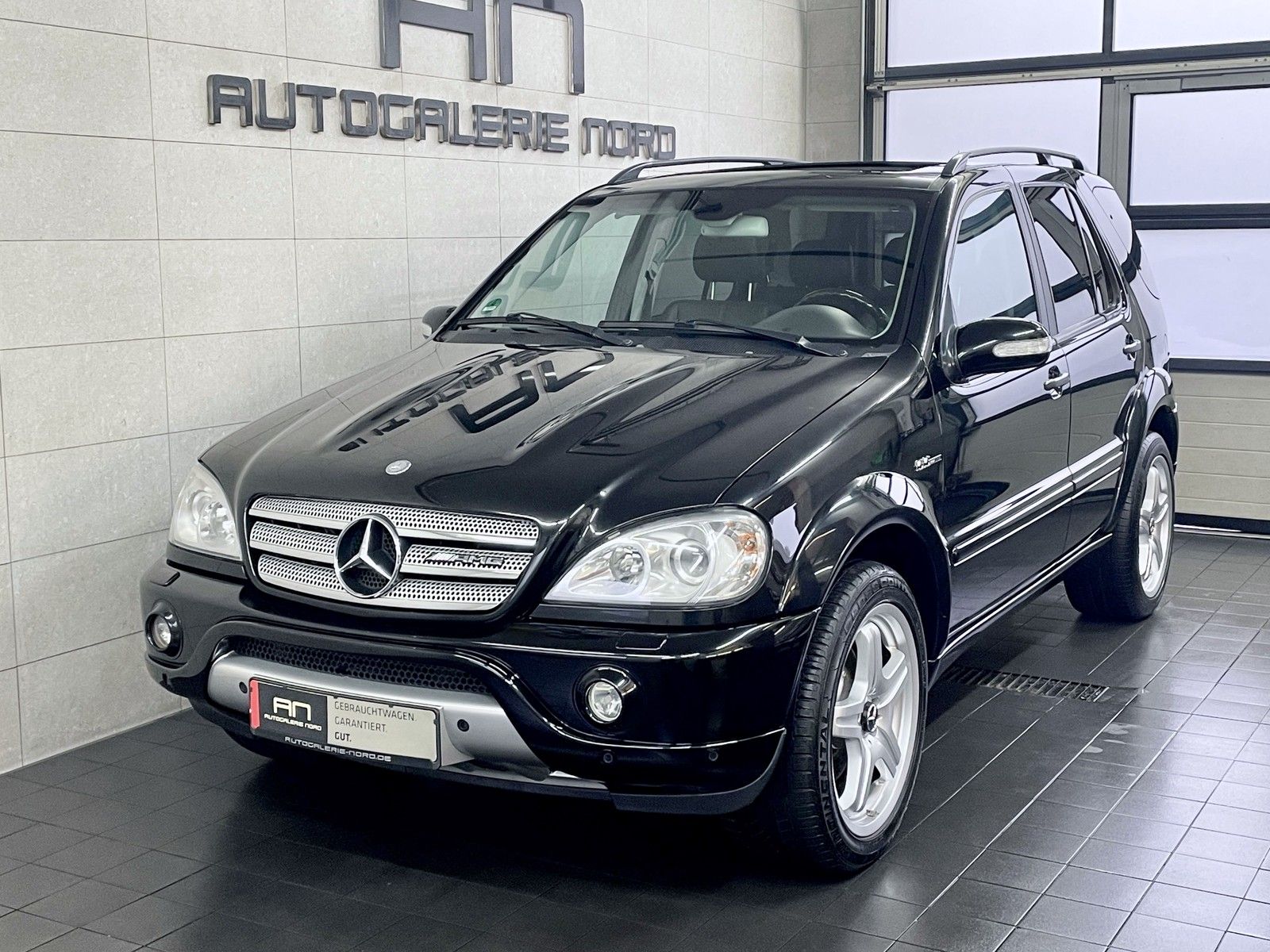 Mercedes-Benz ML 55 AMG ML 55 AMG Navi+Leder+Xenon+e.SHD+Bose+AHK