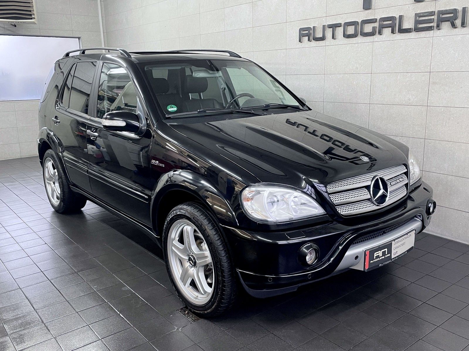 Mercedes-Benz ML 55 AMG ML 55 AMG Navi+Leder+Xenon+e.SHD+Bose+AHK