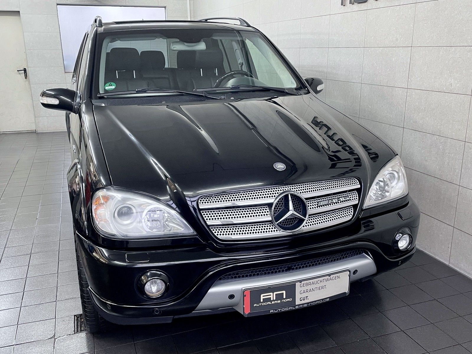 Mercedes-Benz ML 55 AMG ML 55 AMG Navi+Leder+Xenon+e.SHD+Bose+AHK