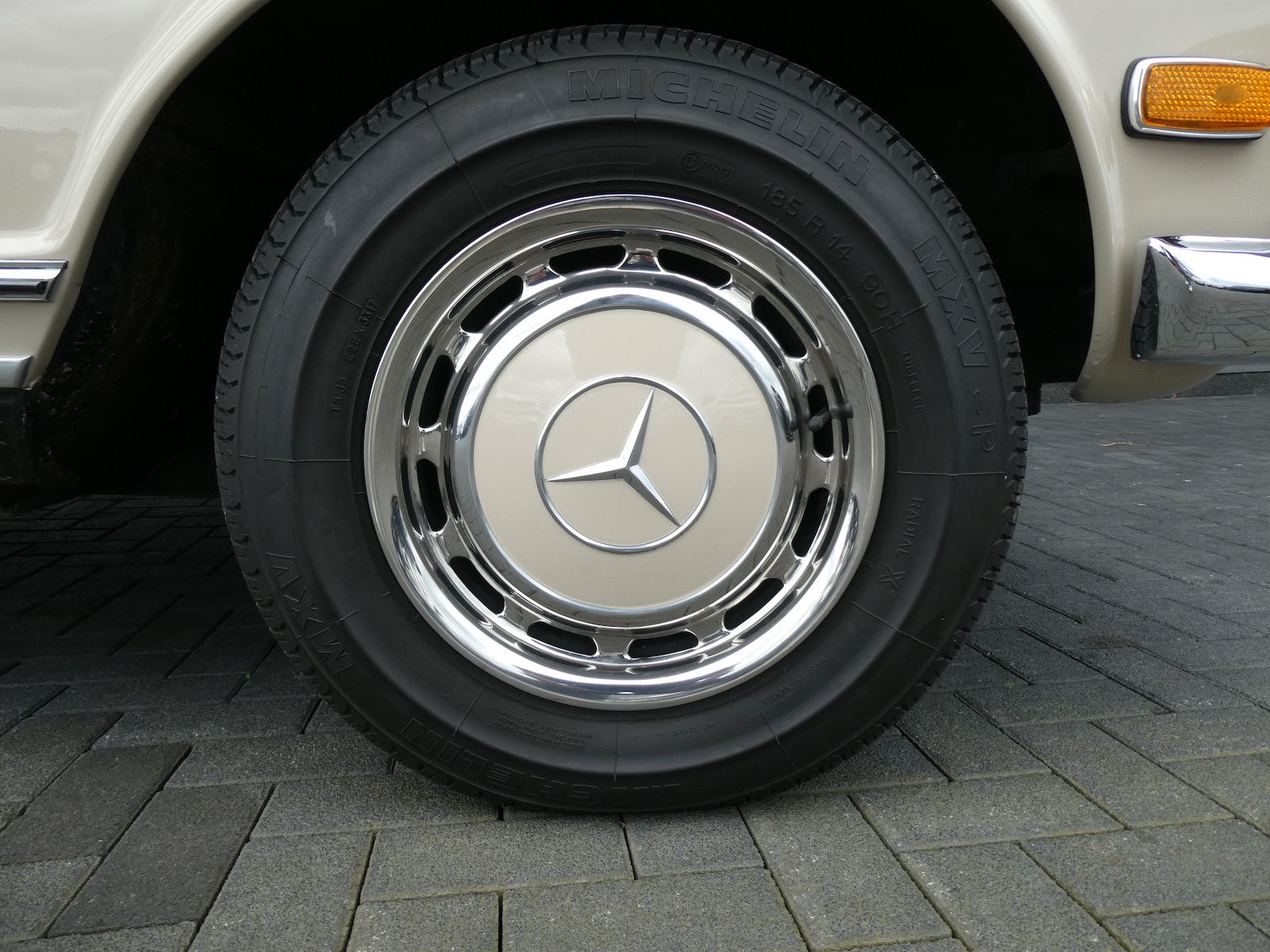 Mercedes-Benz SL 280 SL 280 Pagode