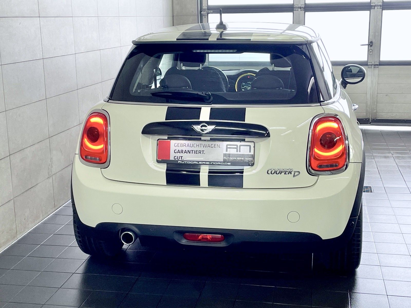 MINI Andere Mini Cooper D Aut. Navi+LED-SW+Leder+Sportsitze