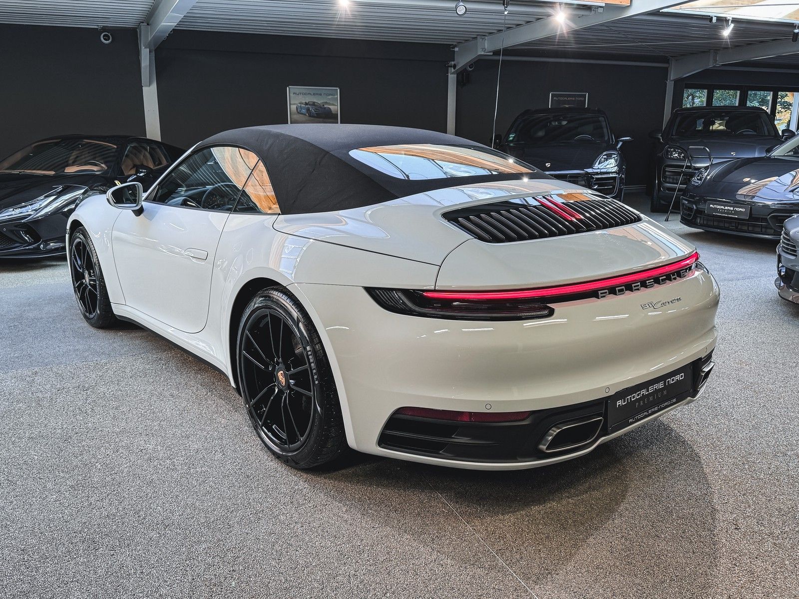 Porsche 992 911 Carrera Cabriolet Sportsitze+Sound-Pack+Conn