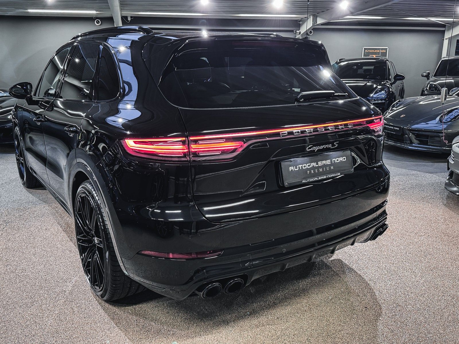 Porsche Cayenne Cayenne S InnoDrive+Luftfed.+e.AHK+22&quot; Turbo