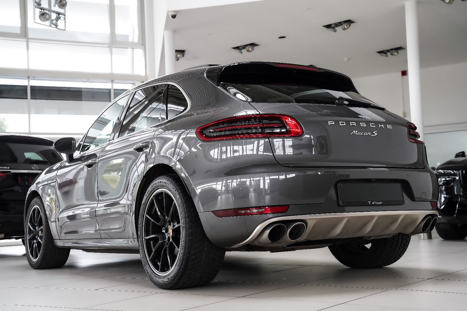 Porsche Macan Macan S Leder Pano Beluftung US-Re Import