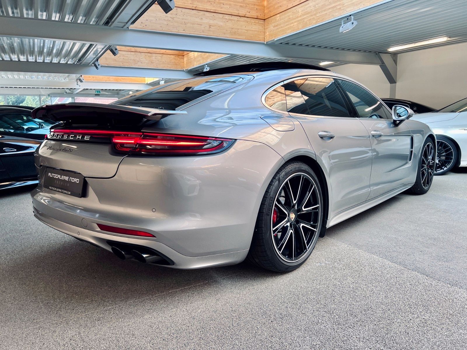 Porsche Panamera Panamera Turbo Approved Garantie+Burmester+Rear