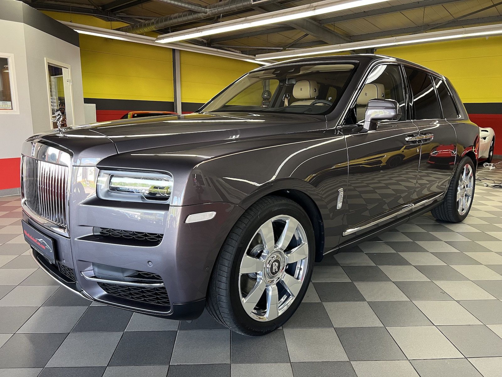 Rolls-Royce Cullinan Cullinan 2.Hand*Dt.Auto*u-frei*Garantie09/25*AHK