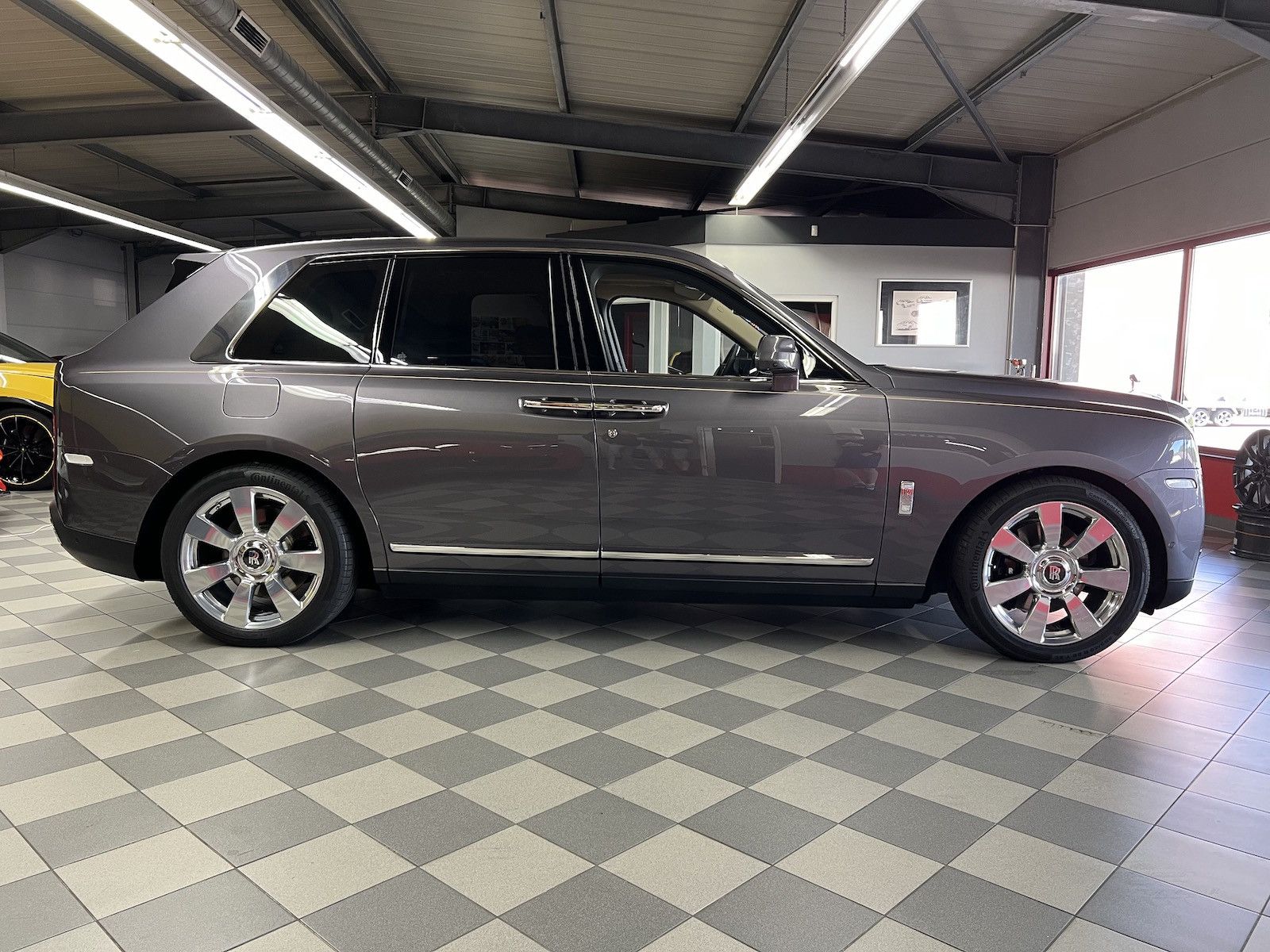 Rolls-Royce Cullinan Cullinan 2.Hand*Dt.Auto*u-frei*Garantie09/25*AHK