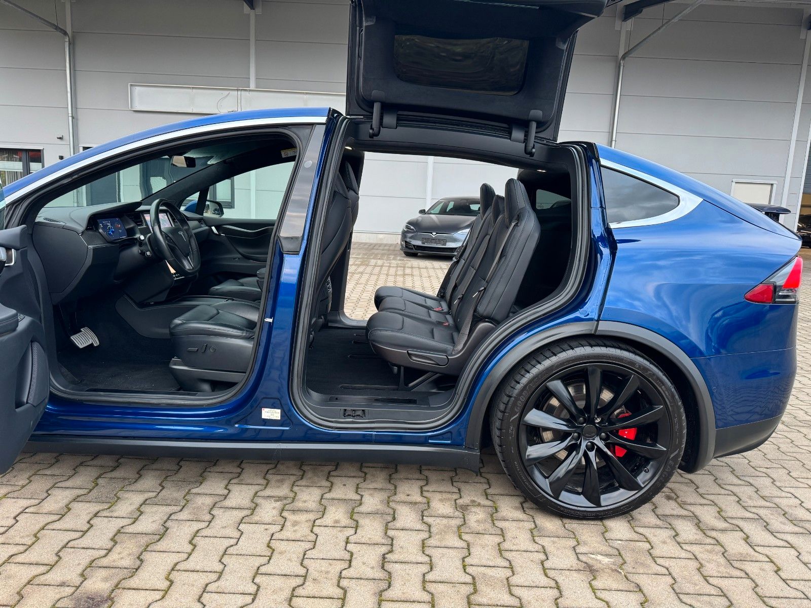 Tesla Model X MODEL X RAVEN PERFORMANCE | 7 SEATER | CCS | 22