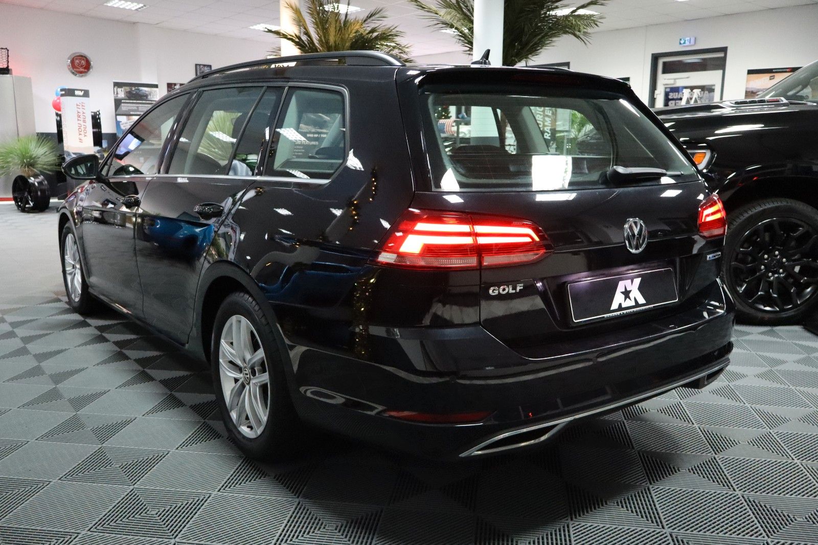 Volkswagen Golf Golf VII Variant Highline DSG LED NAVI Facelift