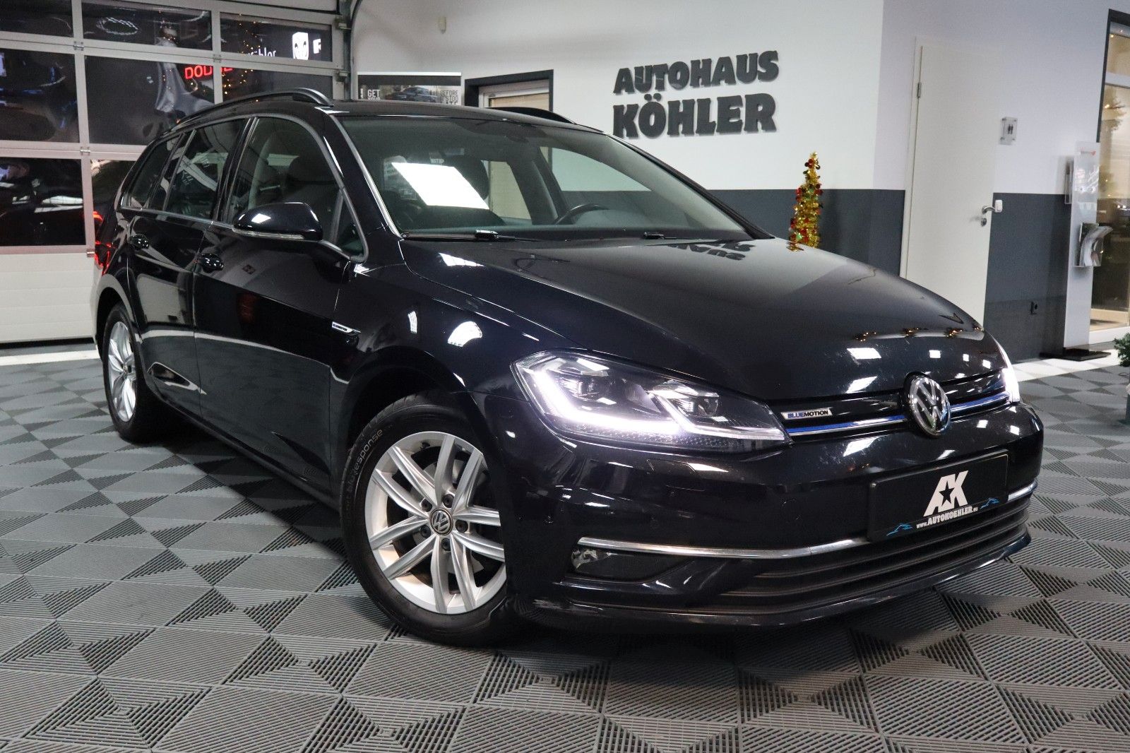 Volkswagen Golf Golf VII Variant Highline DSG LED NAVI Facelift