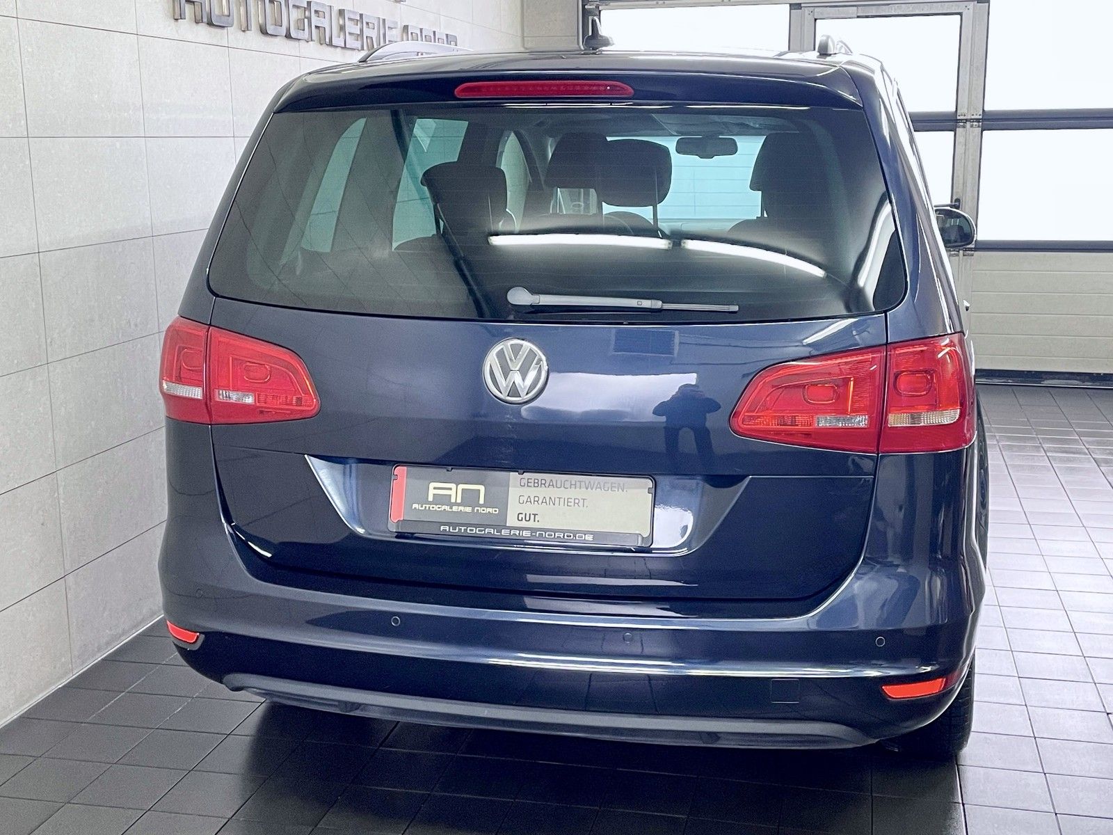 Volkswagen Sharan Sharan BMT Navi+SHZ+MFL+Winterpaket+s.AHK