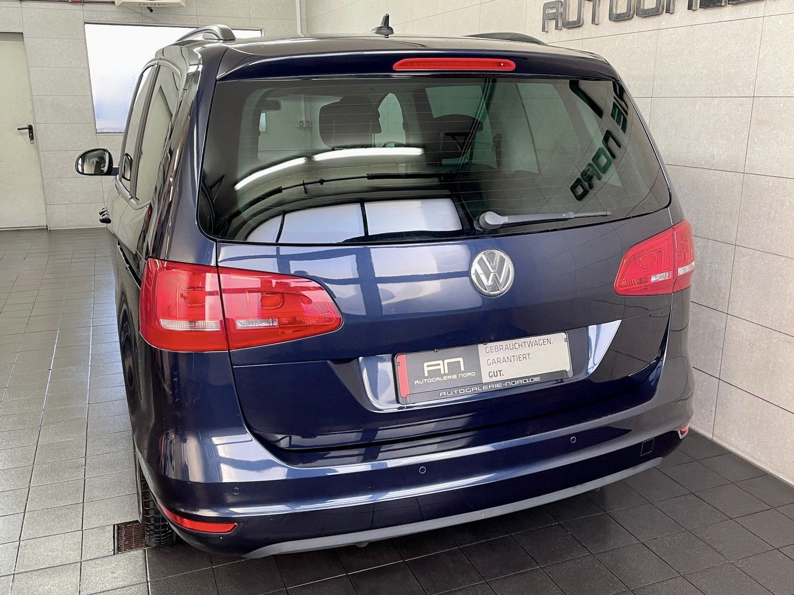 Volkswagen Sharan Sharan BMT Navi+SHZ+MFL+Winterpaket+s.AHK