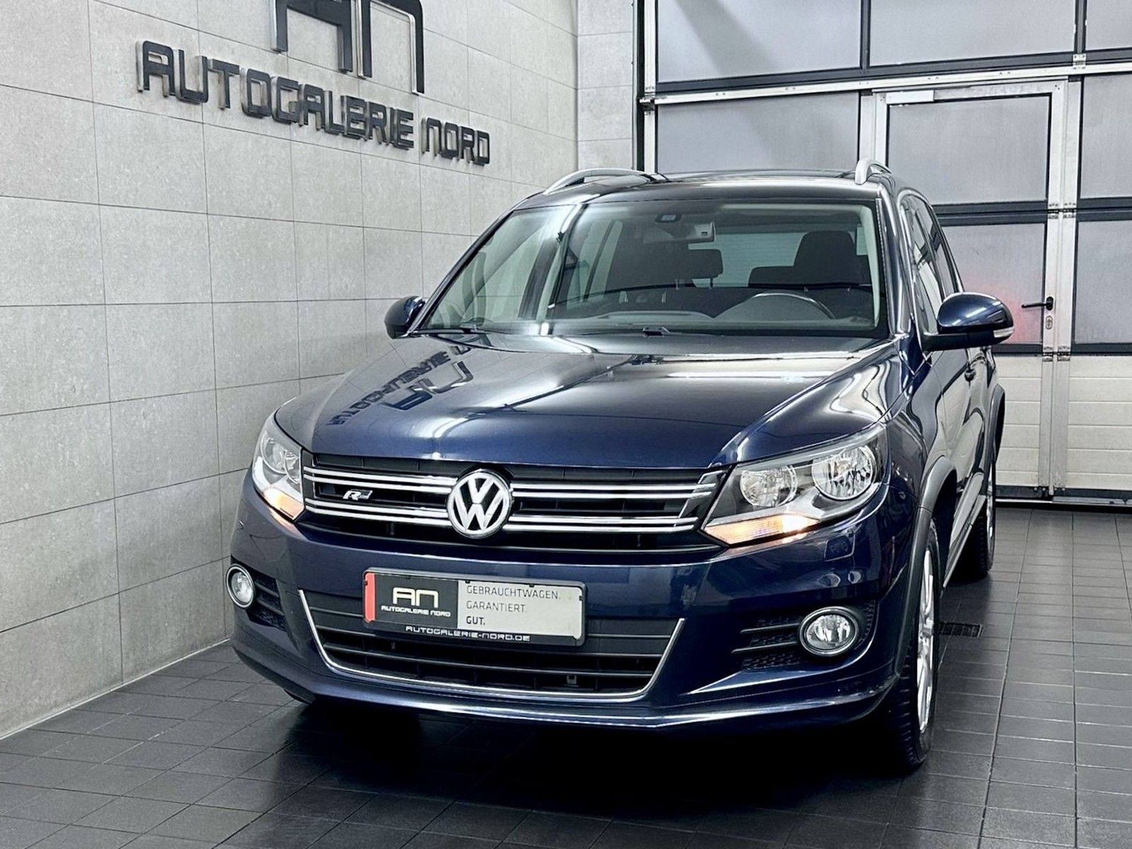 Volkswagen Tiguan Tiguan Sport &amp; Style 4M R Line Navi+AHK+Ambiente