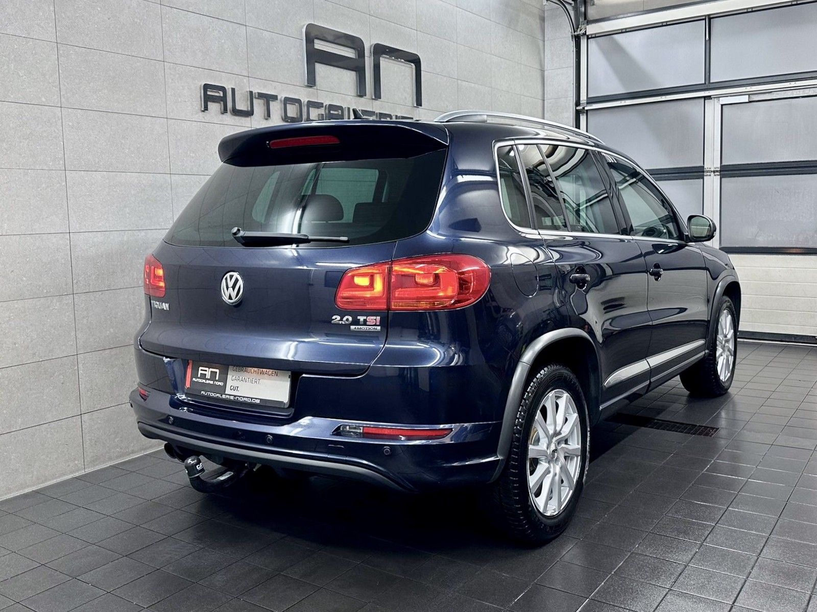 Volkswagen Tiguan Tiguan Sport &amp; Style 4M R Line Navi+AHK+Ambiente