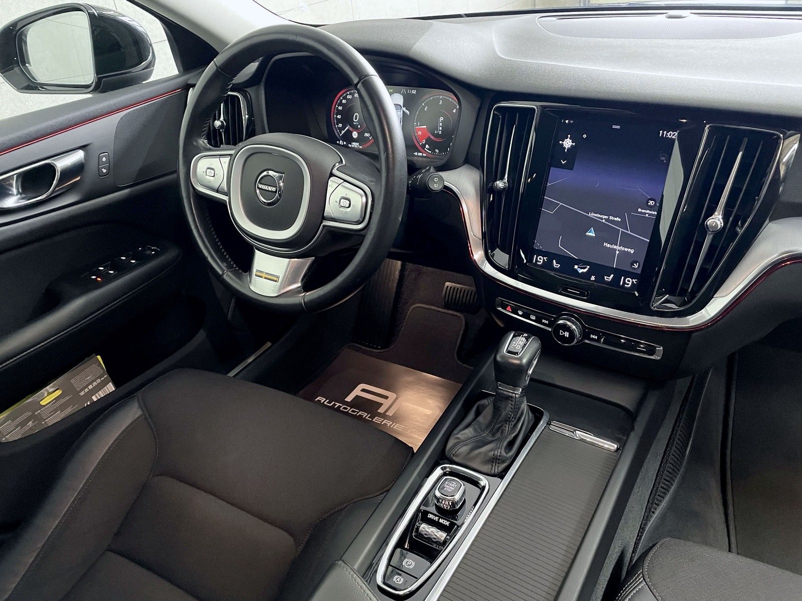 Volvo V60 V60 Kombi Momentum Pro Fahrassistenz-Systeme