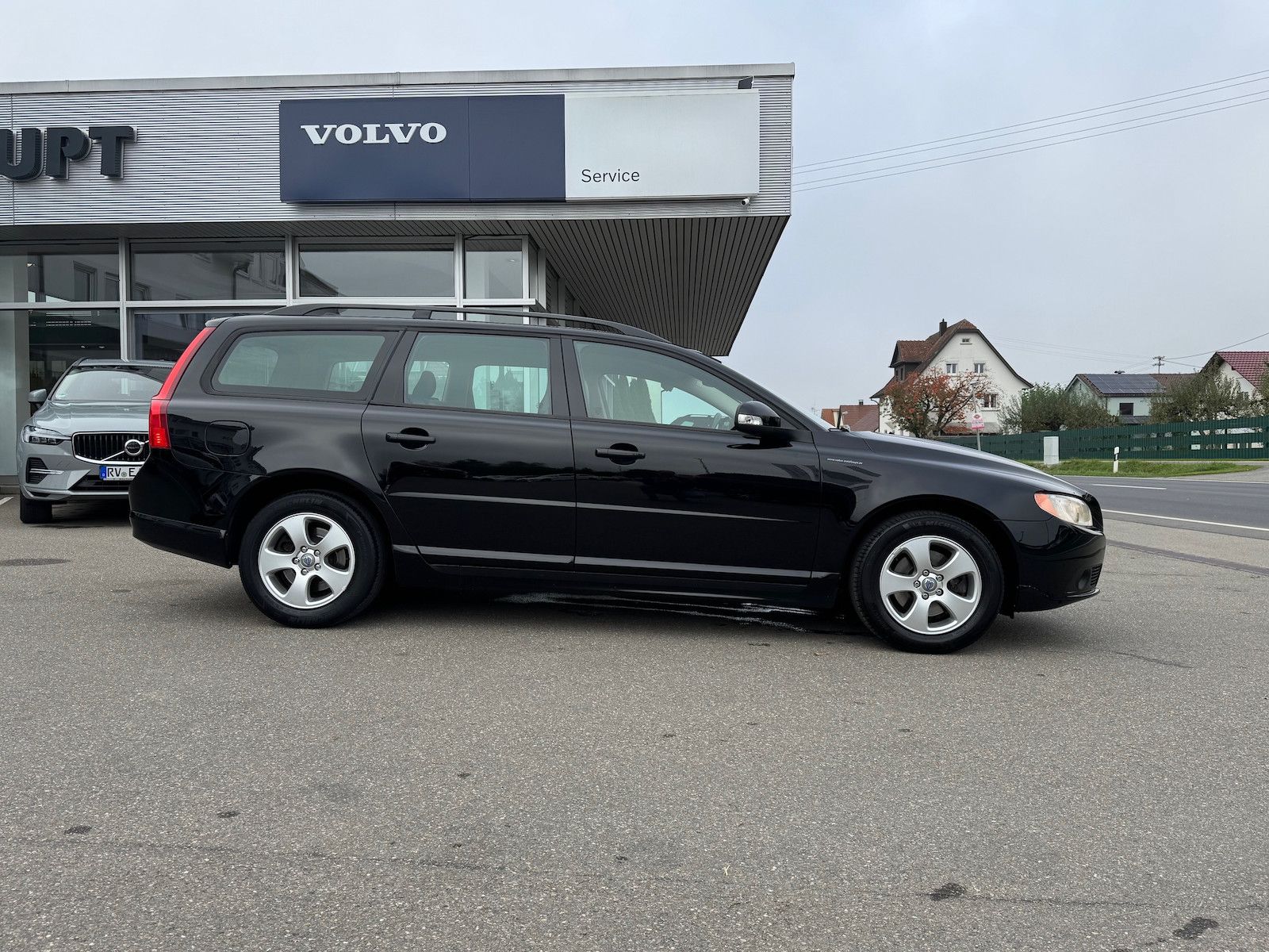 Volvo V70 V70 Momentum*Sitzhzg*Leder*Integriete Kindersitz